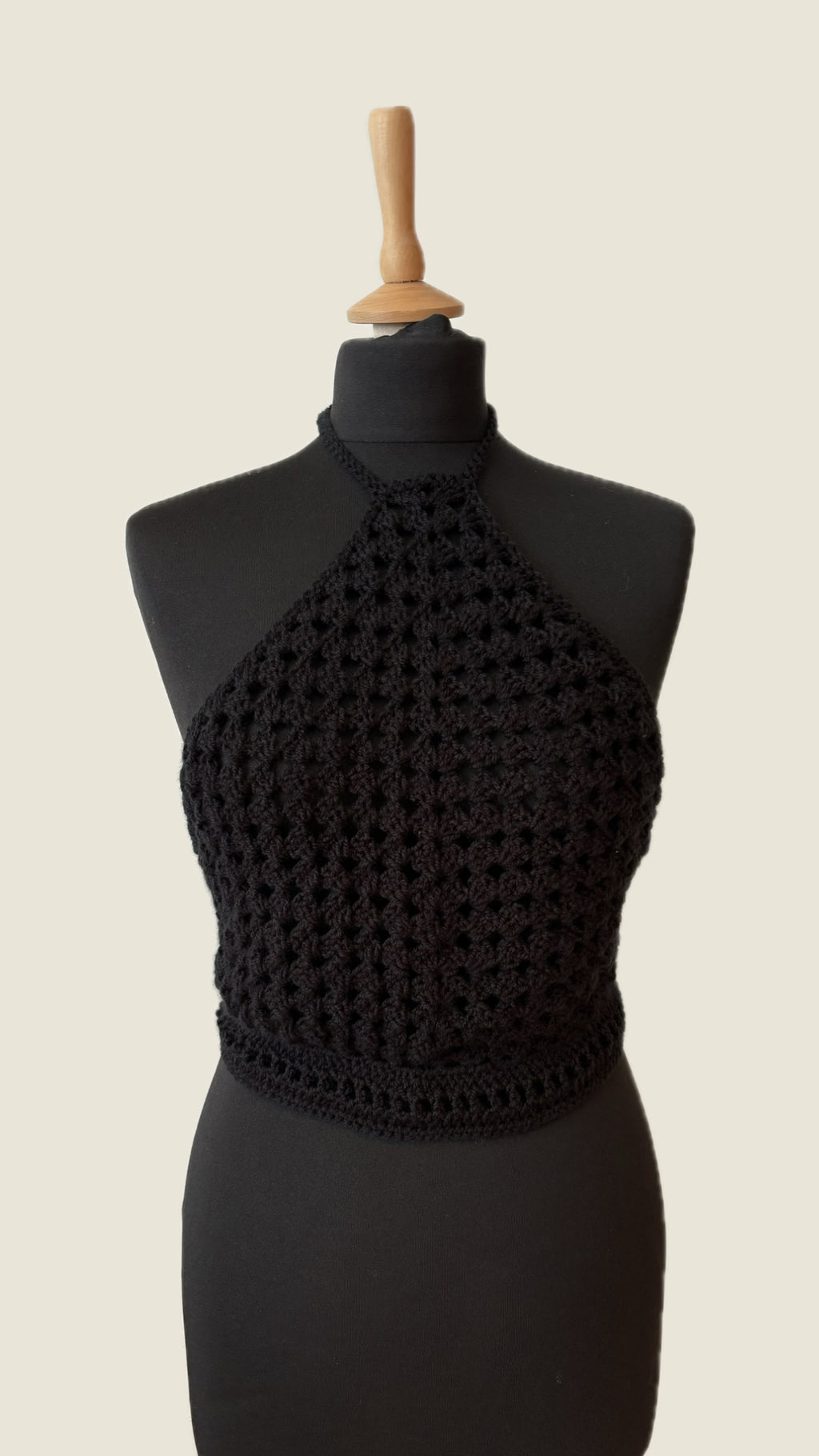 Granny Triangle Top schwarz